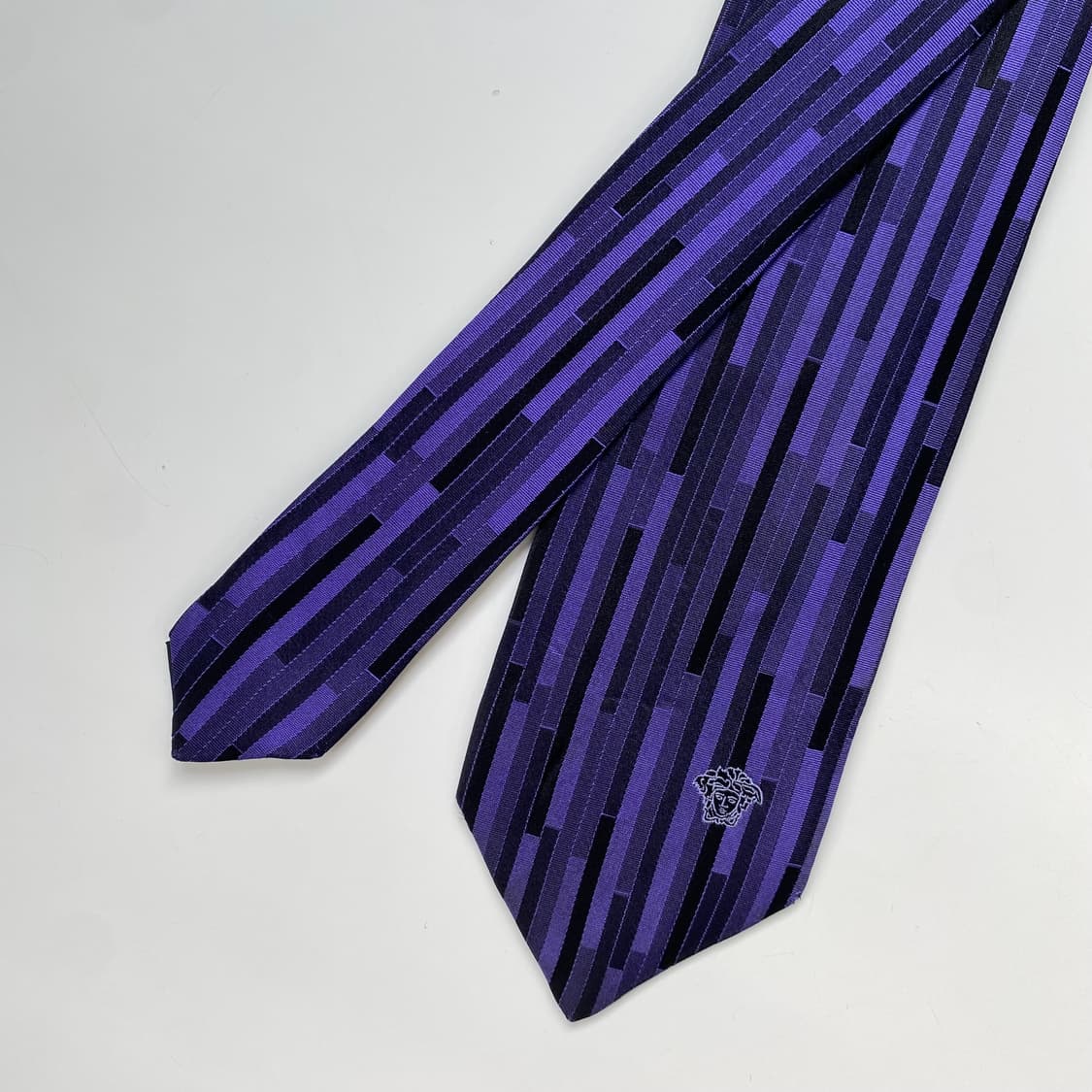 Versace 베르사체 정품 명품 심플로고 넥타이 상품이미지1