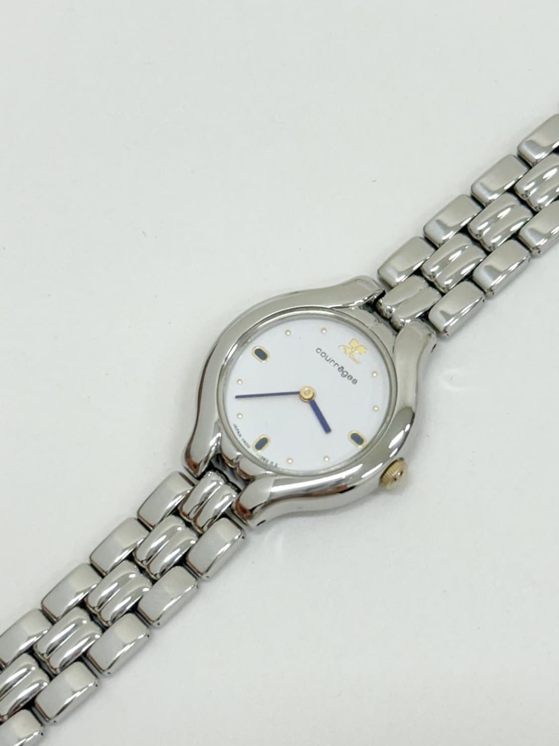 courreges / 꾸레쥬 실버 스테인리스 라운드 쿼츠 시계 상품이미지5