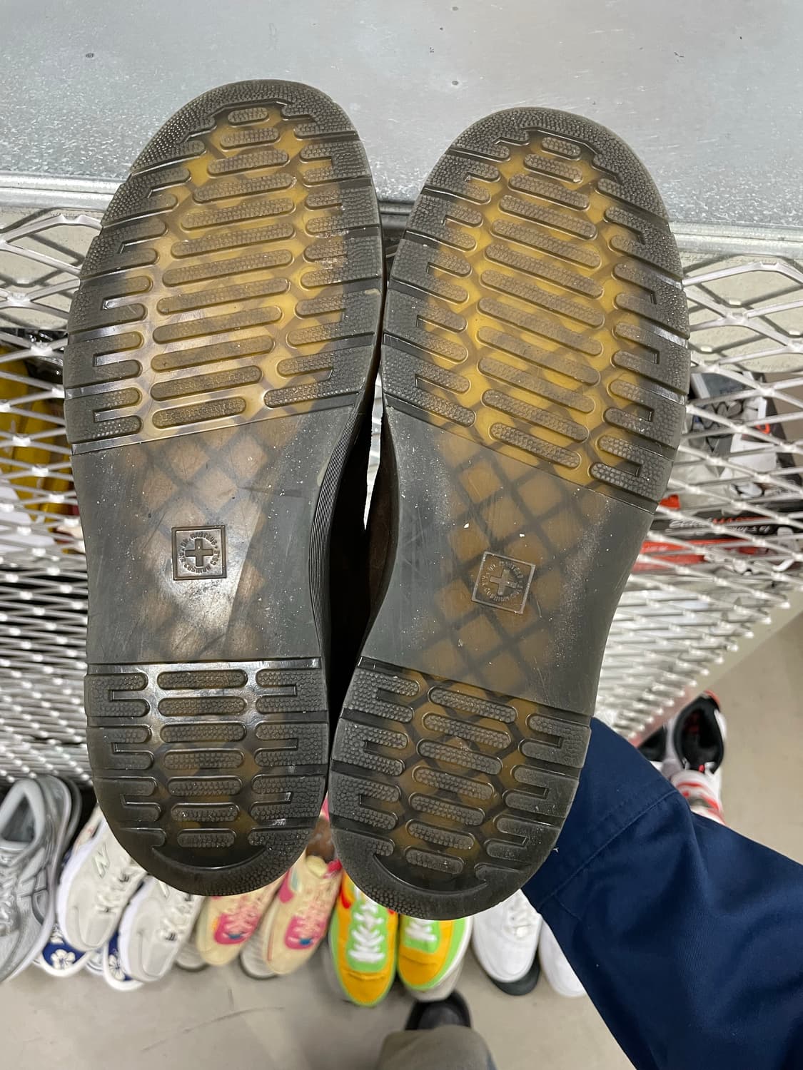 닥터마틴 자발라 로우 다크 브라운 uk8 상품이미지6