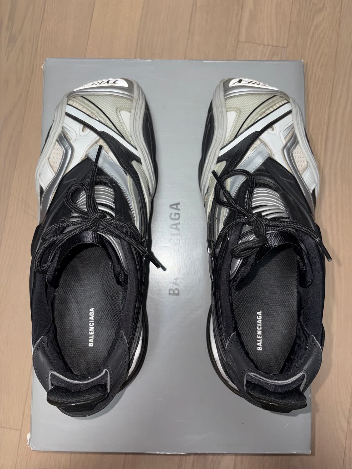 발렌시아가 타이렉스 (42) 블랙 그레이 상품이미지5