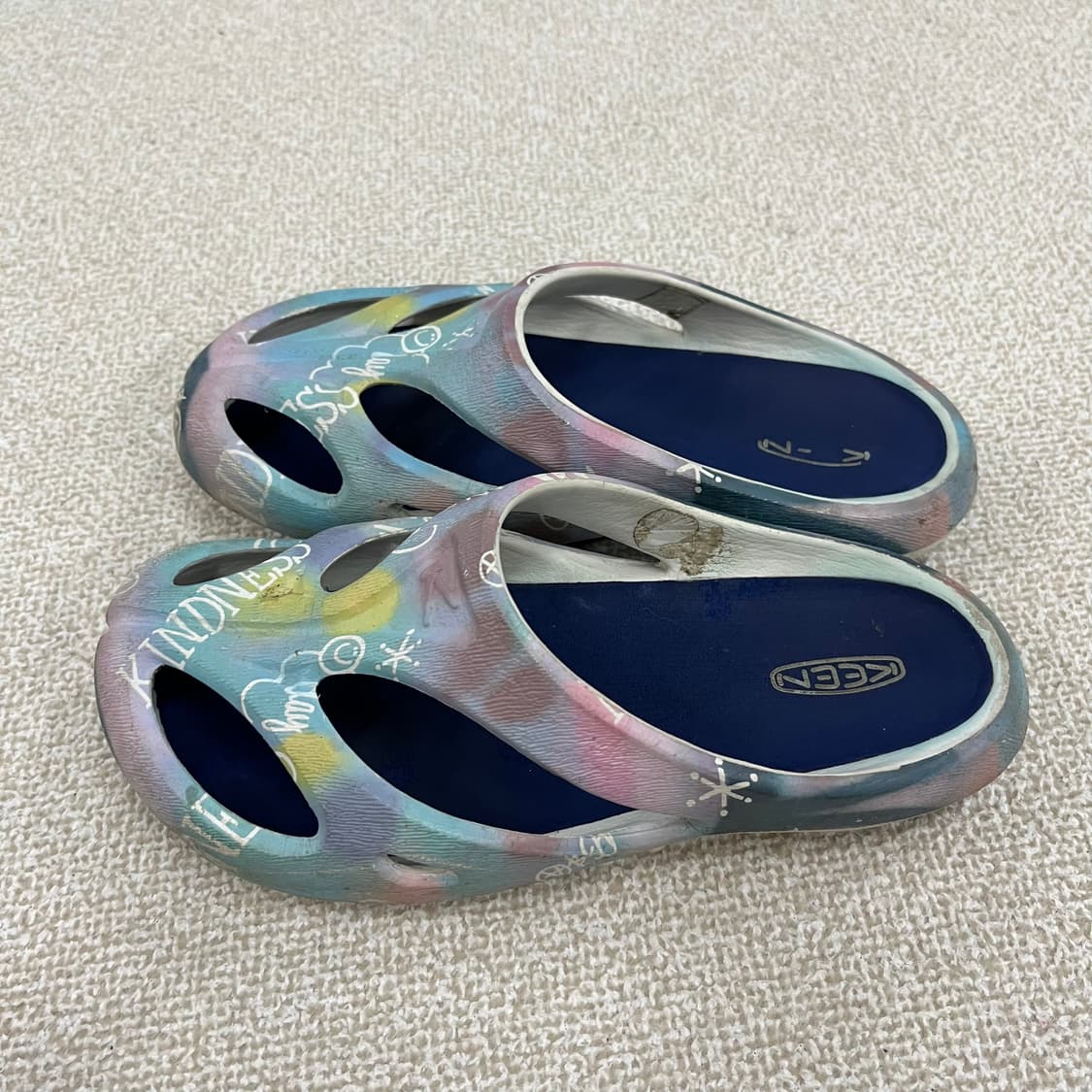 235-40정도 킨 샨티 슬라이드 슬리퍼 0123M 상품이미지2