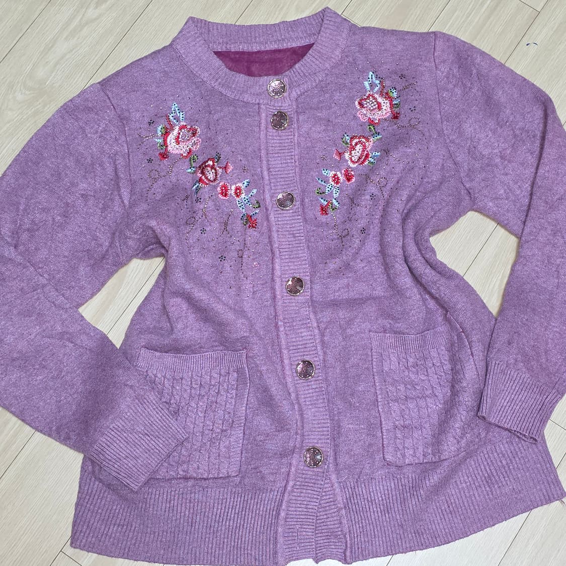 빈티지)퍼플 속안감 기모 앙고라겨울 플라워 자수 큐빅 로맨틱 모리걸가디건 상품이미지1