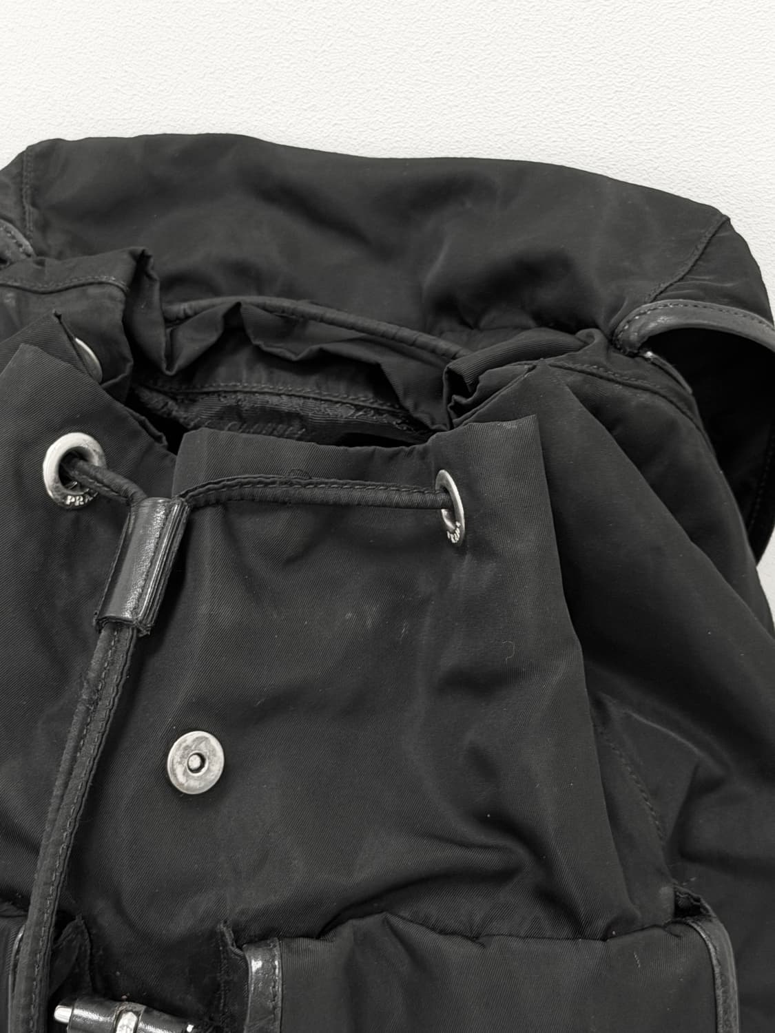 프라다 포코노 나일론 투 포켓 백팩 상품이미지7