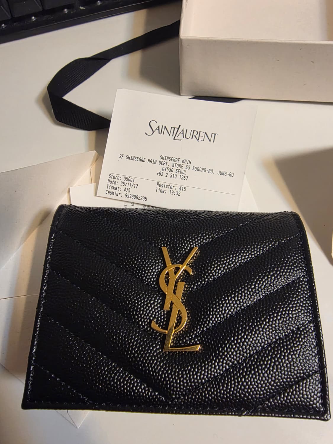 생로랑 마틀라세 반지갑 금장로고 상품이미지1