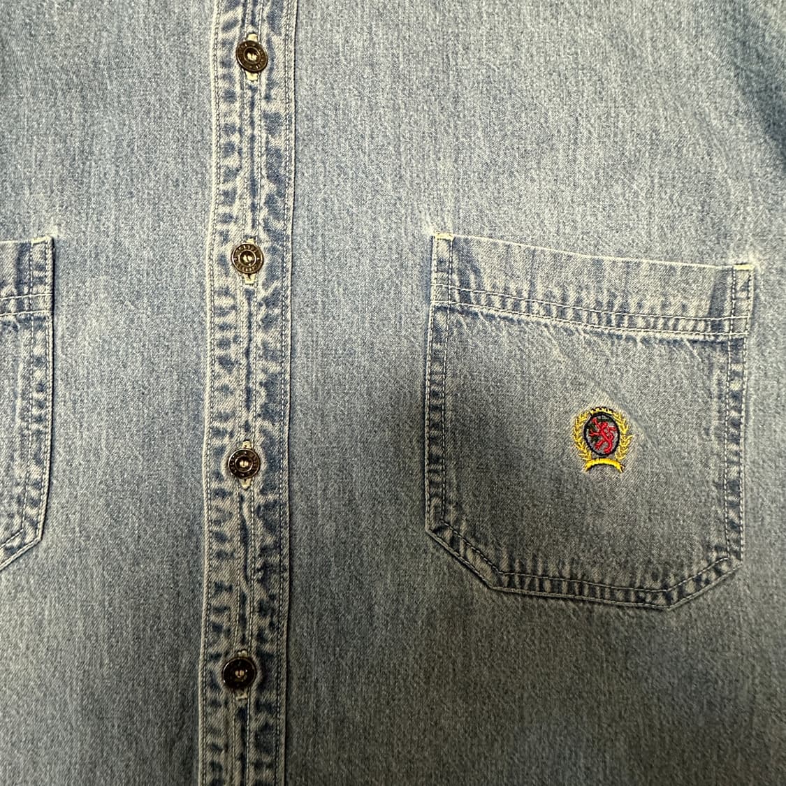 TOMMY HILFIGER 90's denim shirt 상품이미지3