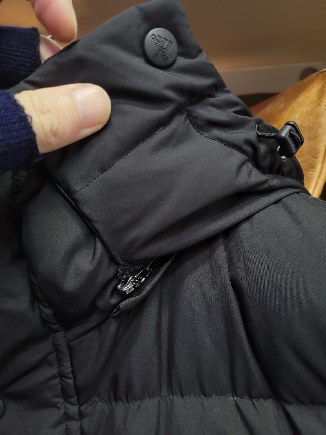 Adidas 아디다스 블랙 삼선 롱패딩 덕다운 (모자 분리형) 상품이미지1