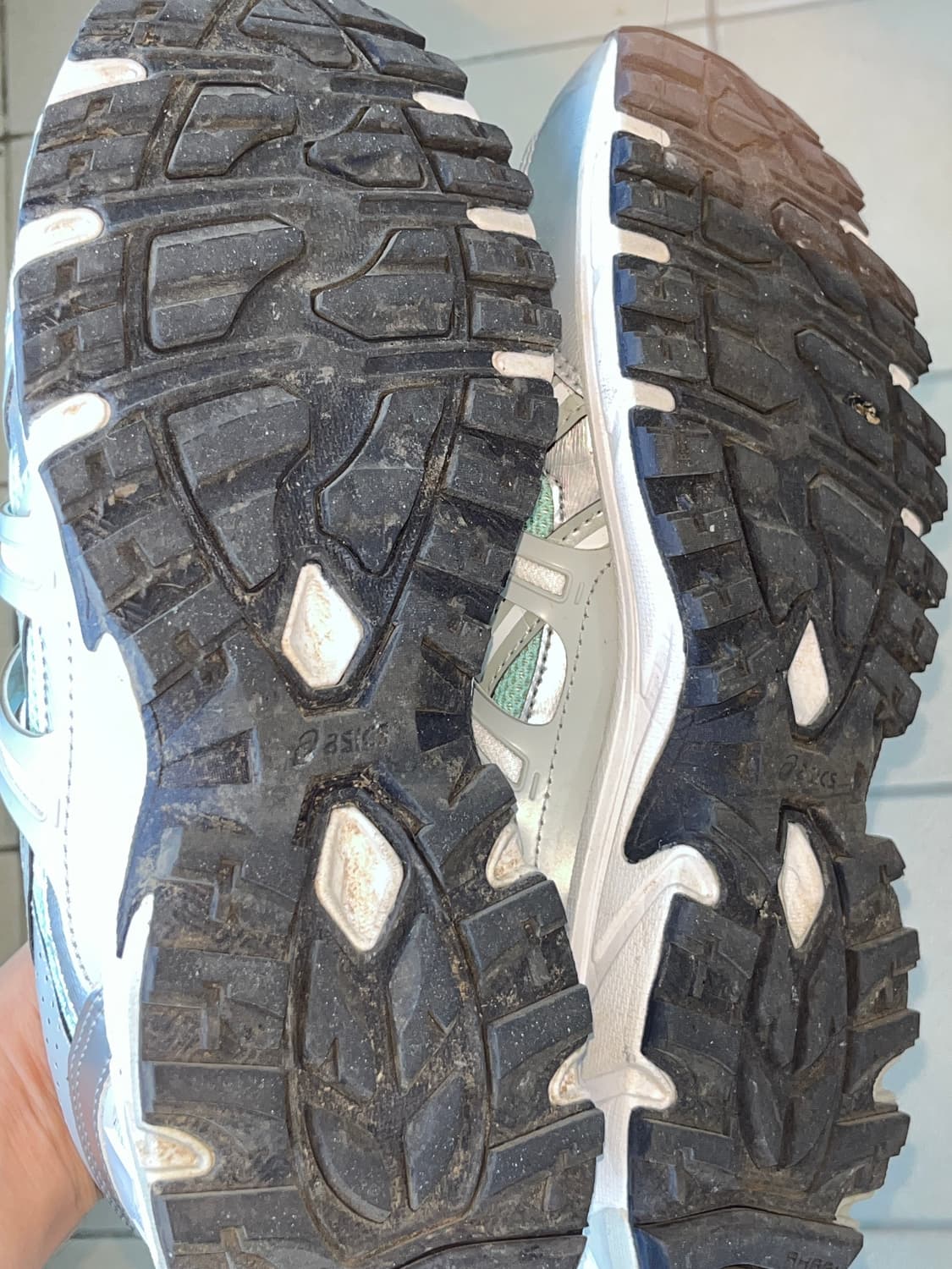 아식스 마뗑킴 실버 280 상품이미지4