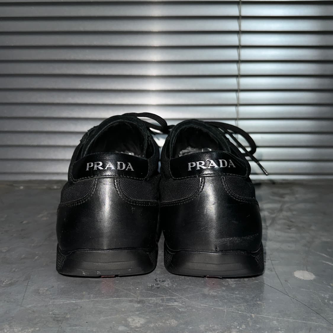 00s 블랙 프라다 스포츠 스니커즈 상품이미지4
