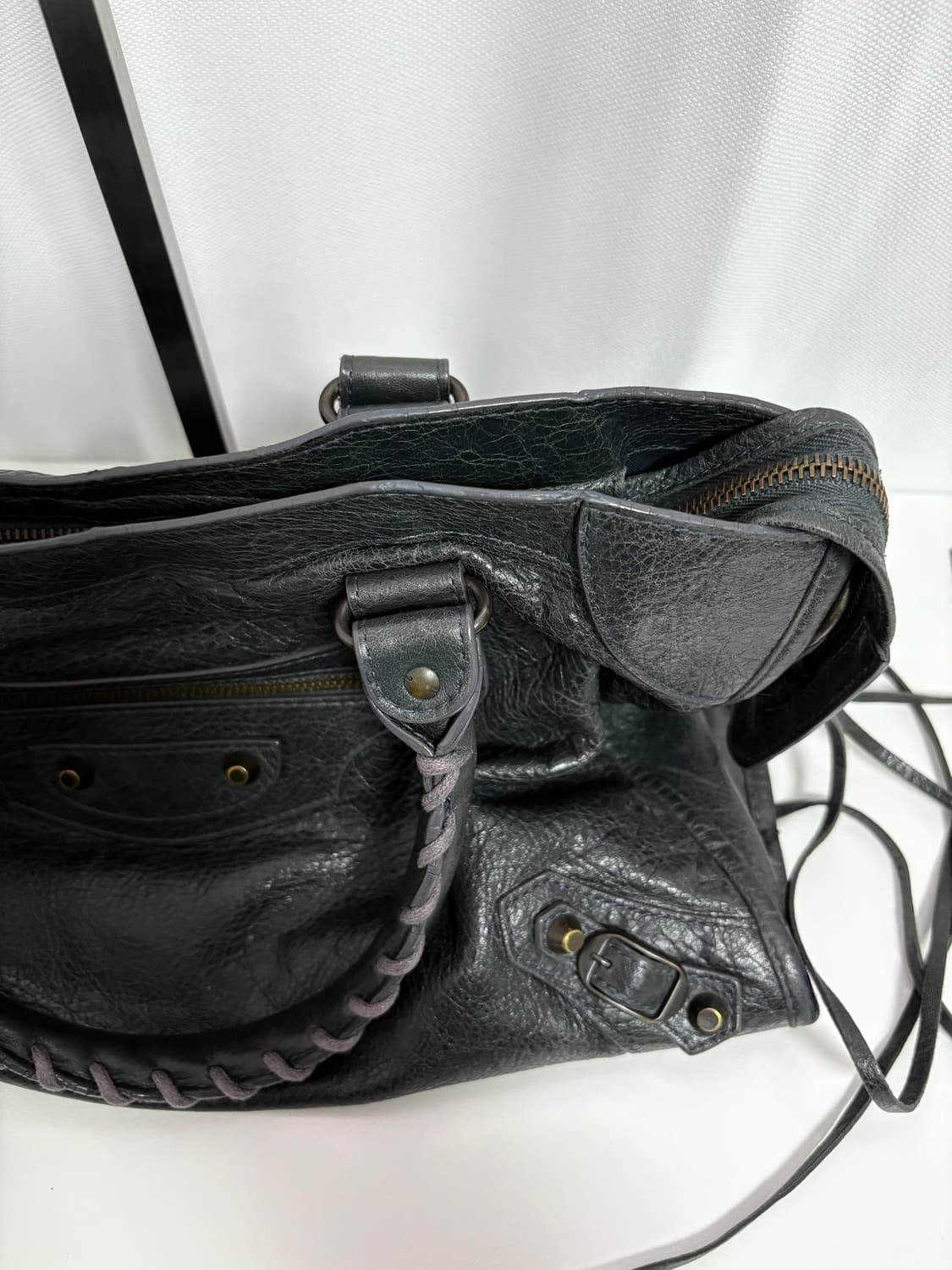 발렌시아가 시티 모터백 다크그레이 상품이미지7