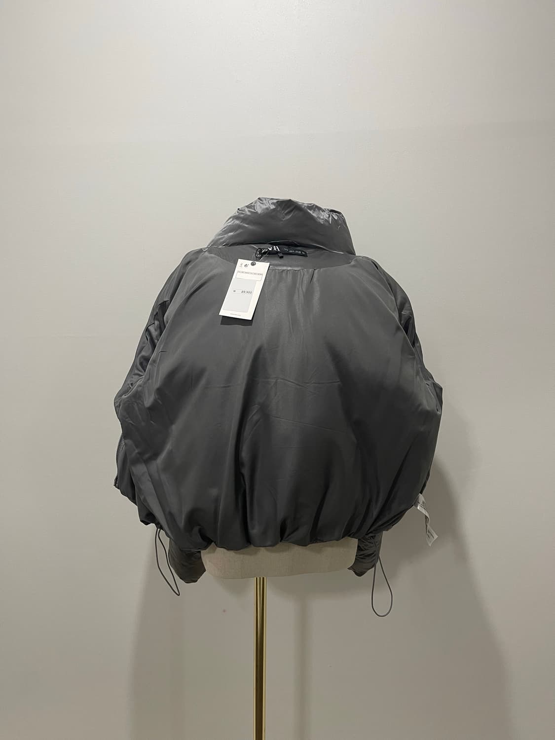 [새상품] ZARA 여성 숏 패딩 그레이 M 러닝패딩 추천 상품이미지8