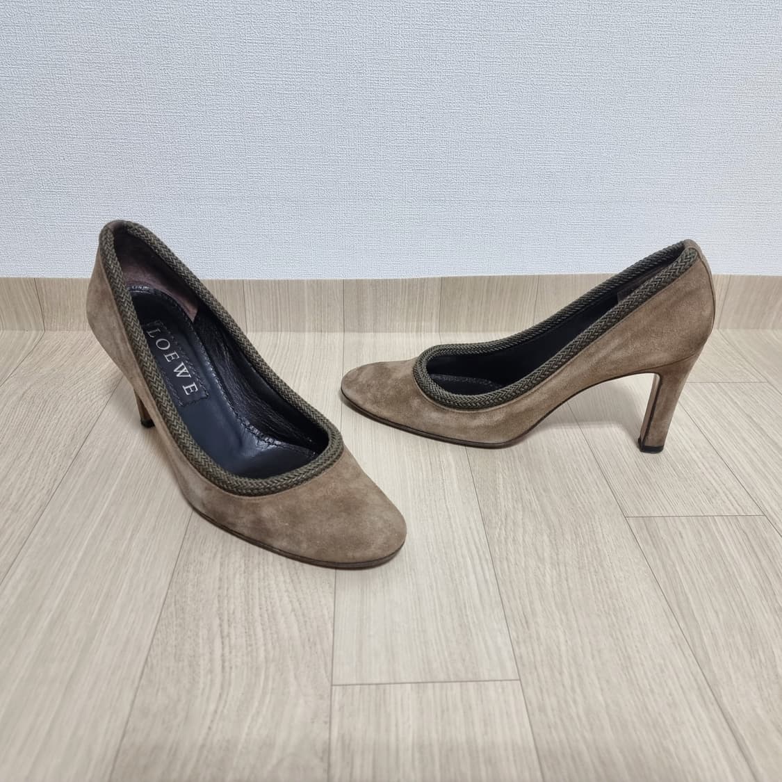 로에베 LOEWE 스웨이드 펌프스 하이힐 구두 (37/240/굽8cm) 상품이미지2