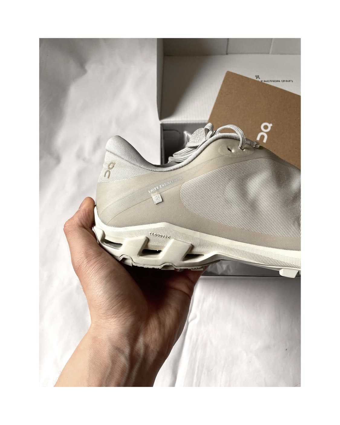 [260]포스트 아카이브 팩션 온 러닝 클라우드벤처 화이트 상품이미지9