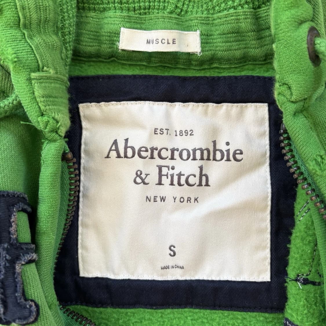 아베크롬비 앤 피치 Y2K 빈티지 머슬핏 후드 집업 상품이미지4