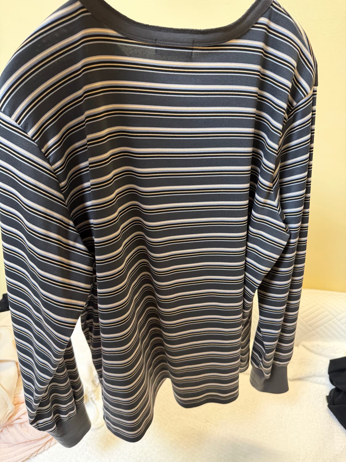 리본빛Dylan Long Sleeve Tee - Black Striped 상품이미지4