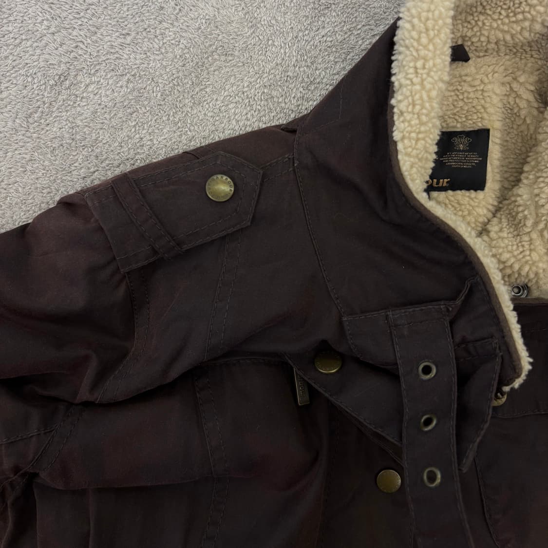 바버 폴라퀼트 벨티드 자켓 상품이미지6