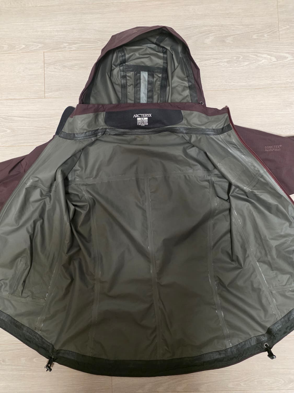 아크테릭스 여성용 베타 LT 버건디 S/P (일본판) 상품이미지6