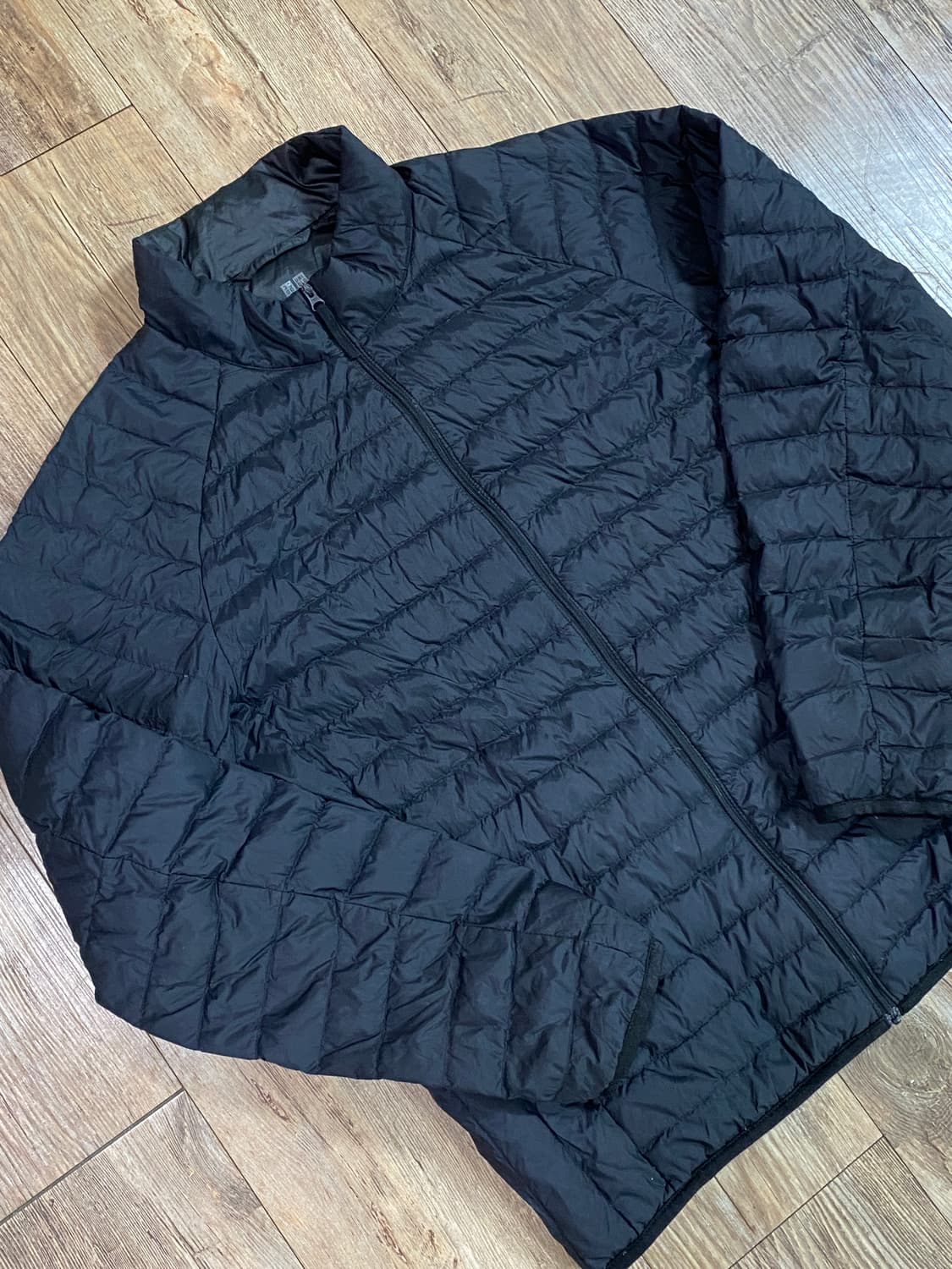 유니클로 울트라라이트다운 블랙 XL 상품이미지1