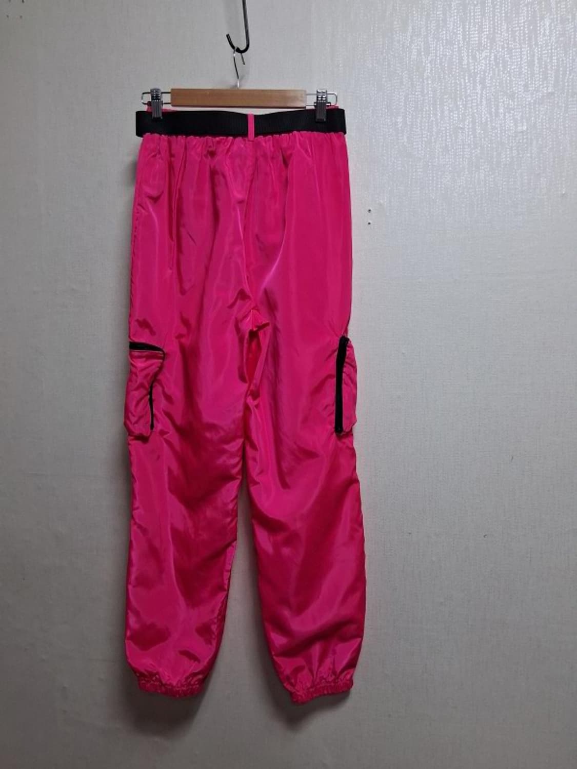 Shein 핫핑크 벨트 카고 조거팬츠 바람막이 소재 26까지  새옷상태  상품이미지2