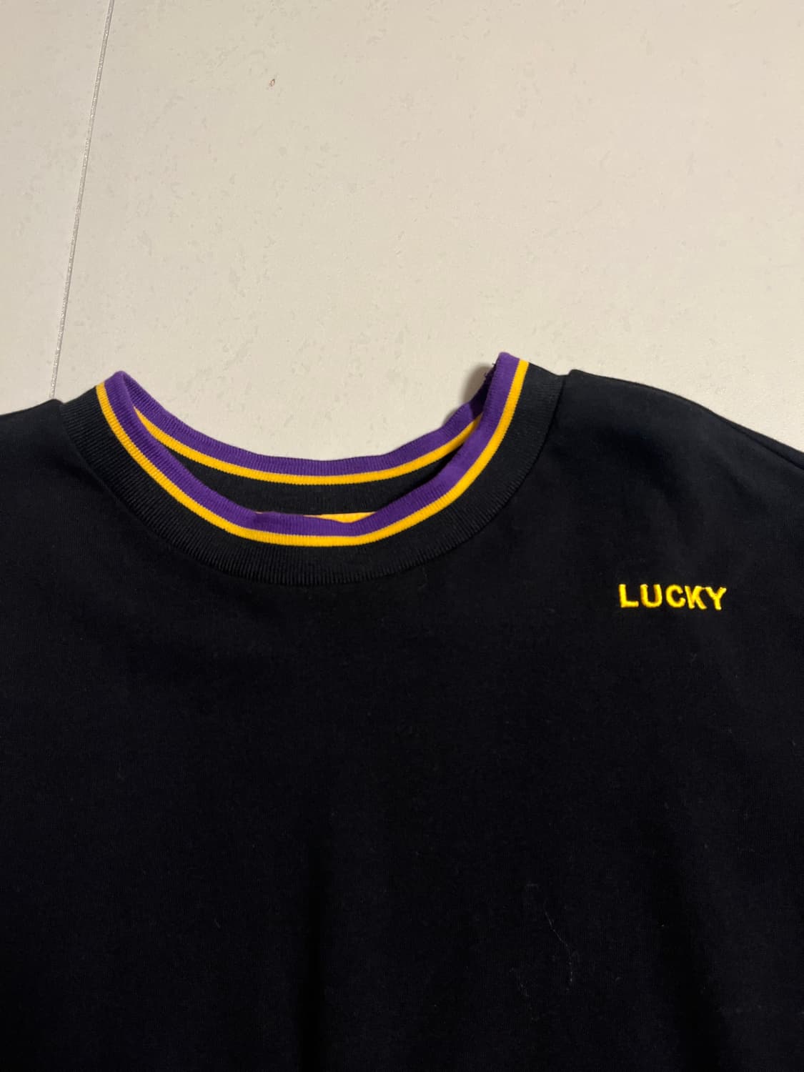 럭키슈에뜨 여성 긴팔 티셔츠 블랙 36 상품이미지2