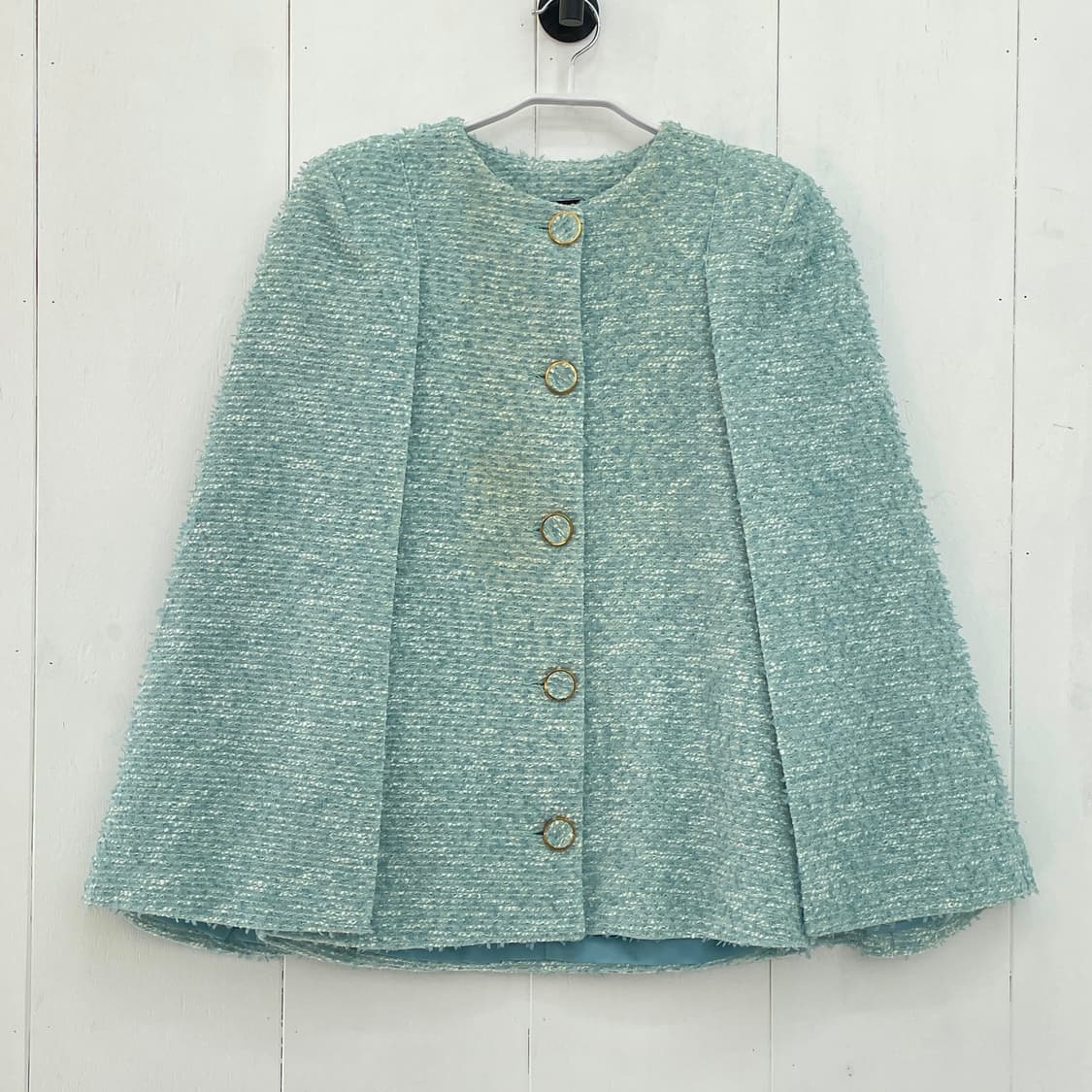 딘트(DINT) 민트 골드버튼 트위드 케이프 자켓 상품이미지2