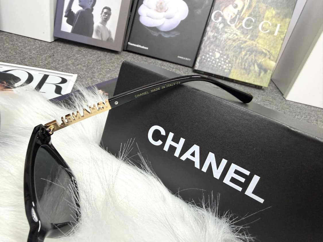 샤넬 이니셜 스톤장식 선글라스 블랙 풀박스 상품이미지7
