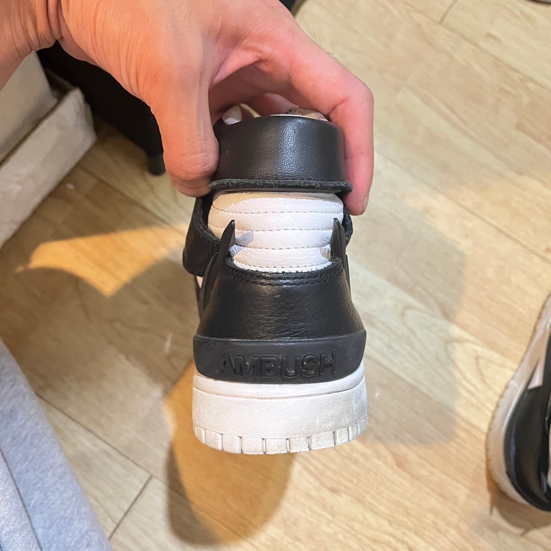 나이키 X 엠부쉬 덩크 하이 검/흰 260mm 상품이미지4