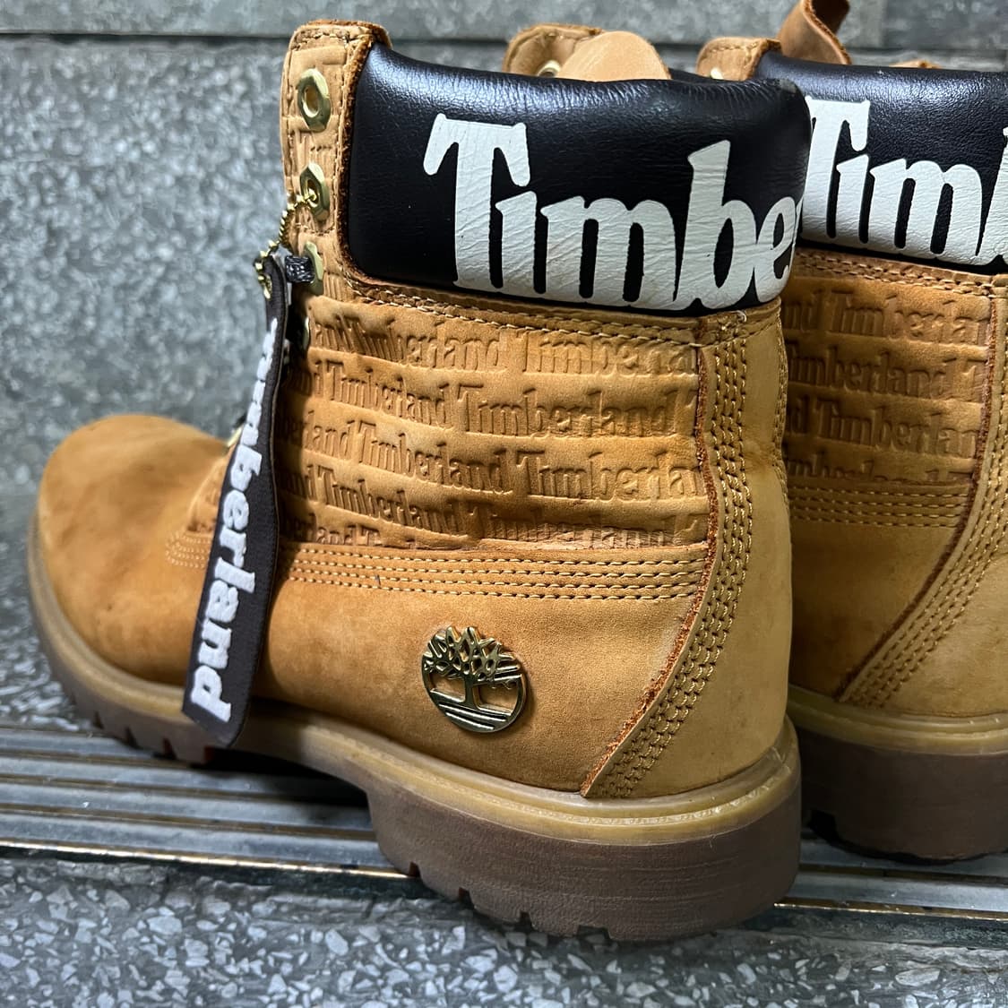 팀버랜드 6인치 로고 레터링 부츠 상품이미지4