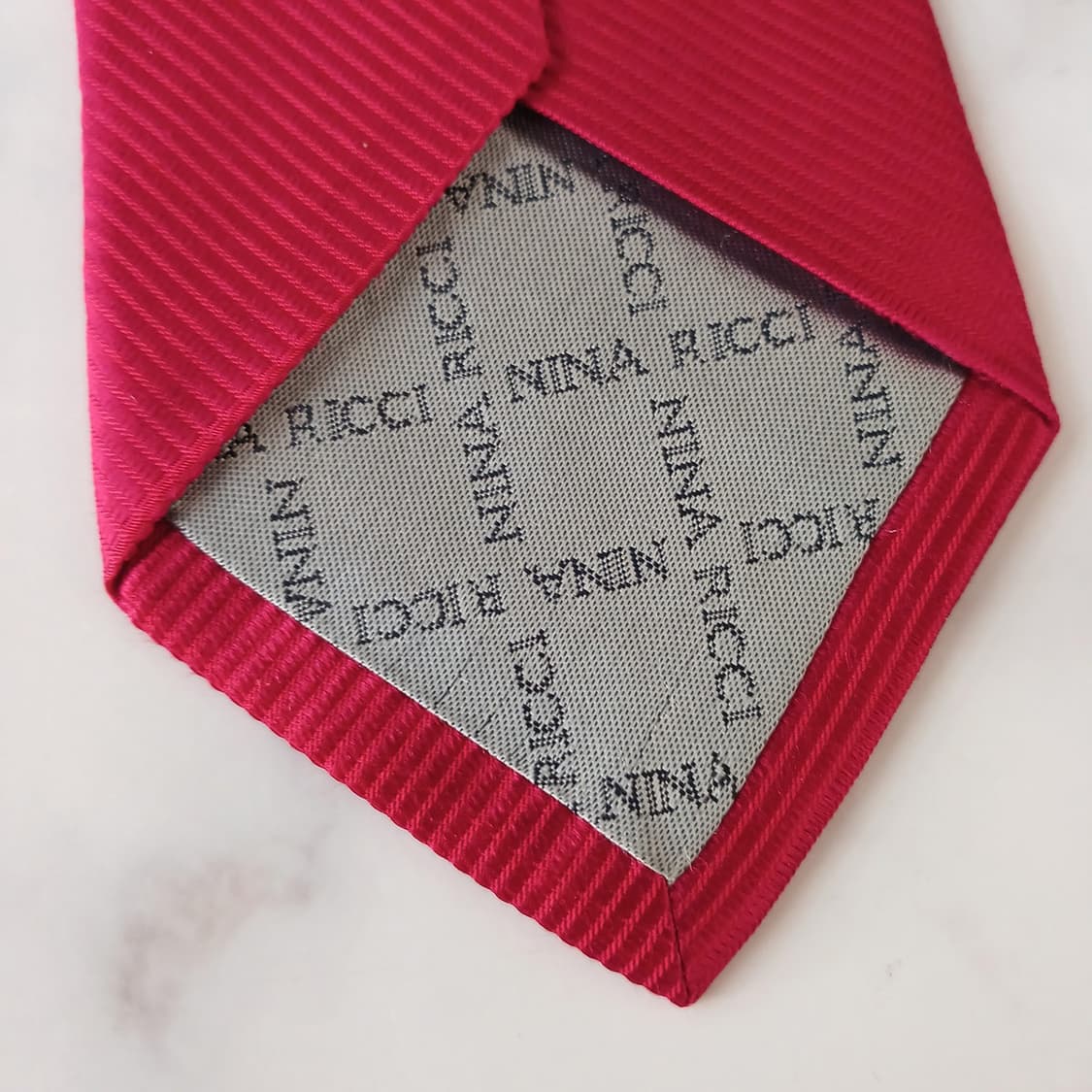 니나리치 실크 레드 솔리드 넥타이 9cm A+등급 A19248
 상품이미지7