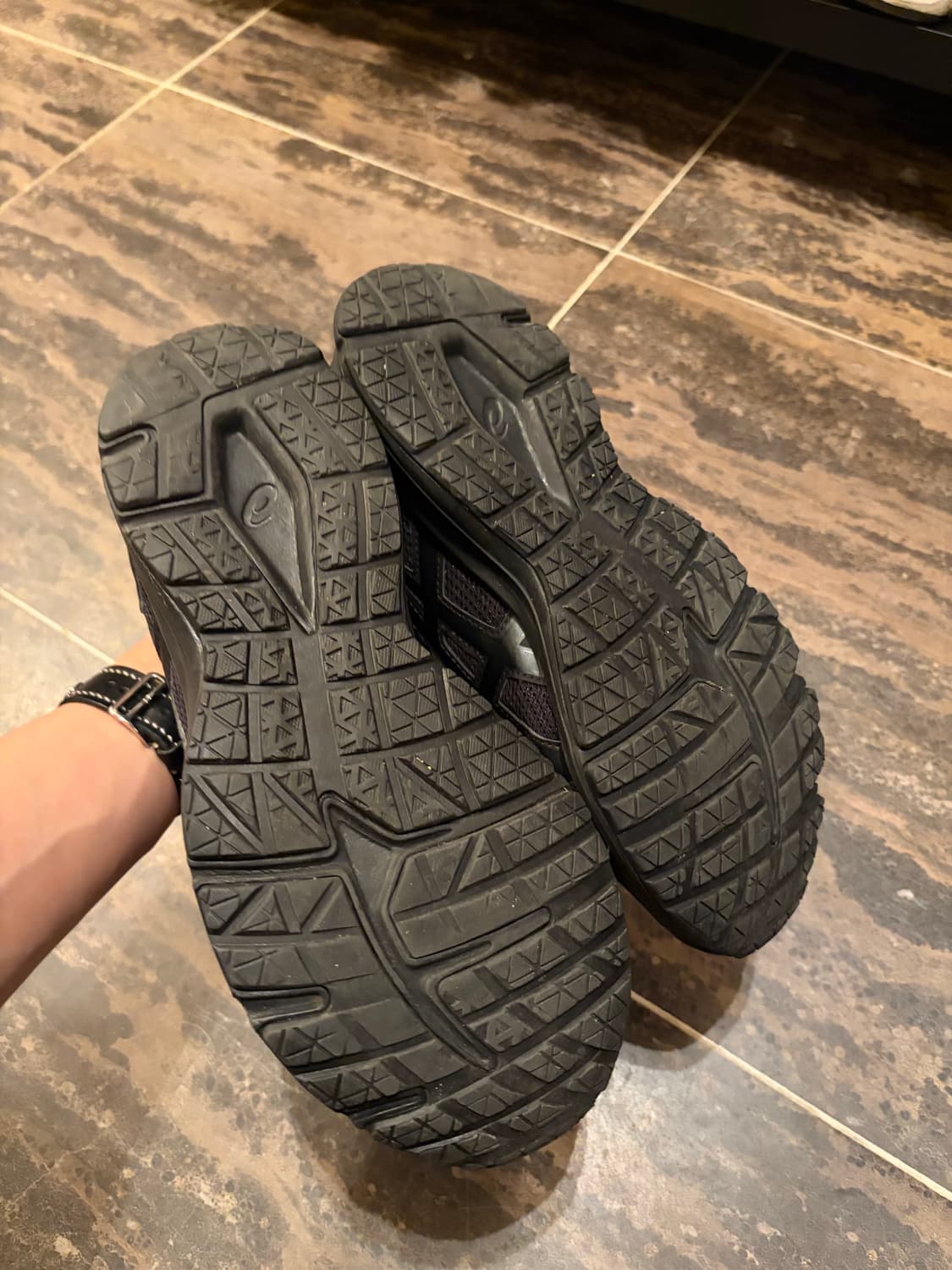 아식스 조그 올블랙 255 상품이미지2