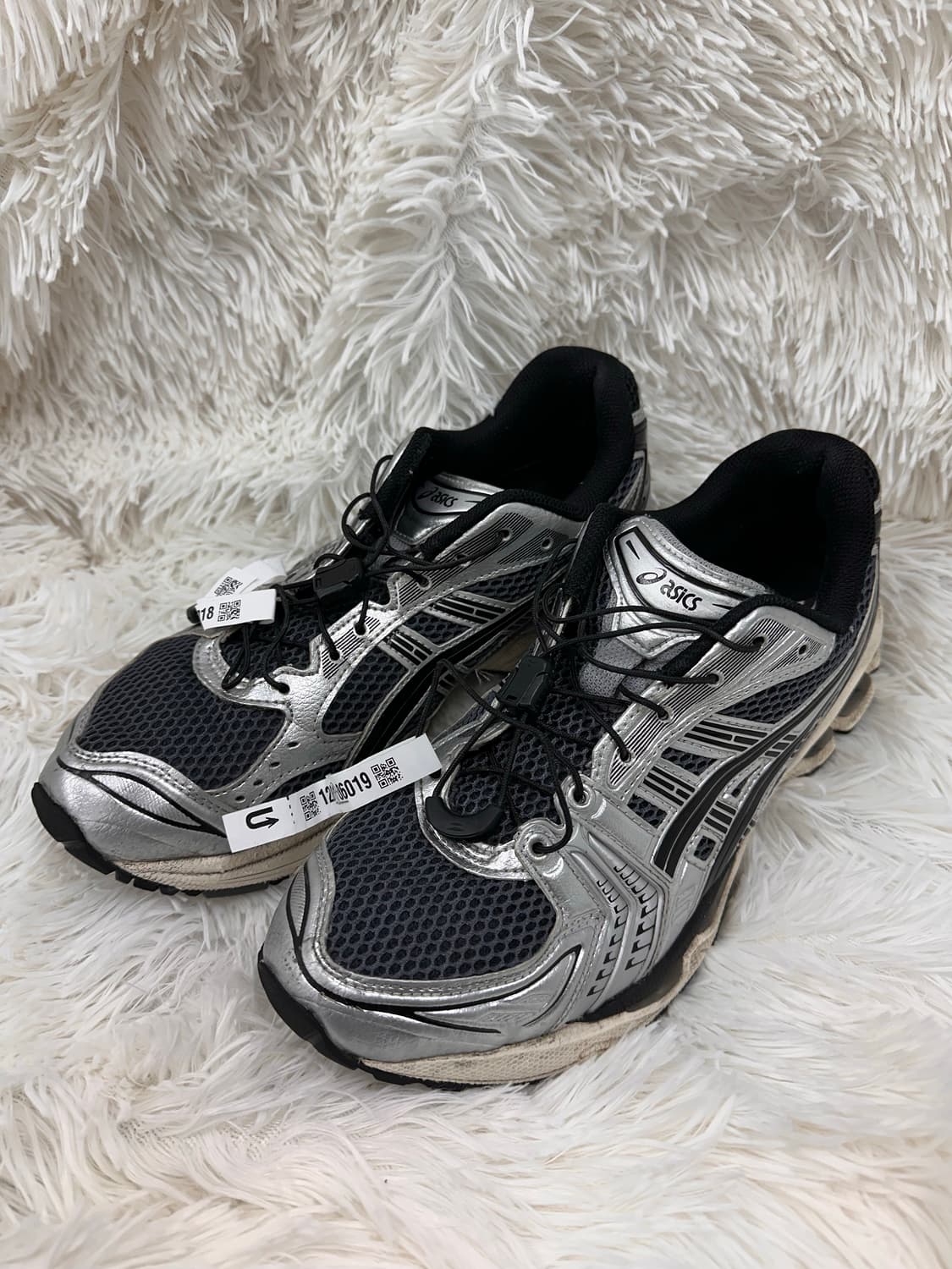 (260)아식스 언리미티드 젤카야노14 캐리어 그레이블랙 상품이미지1