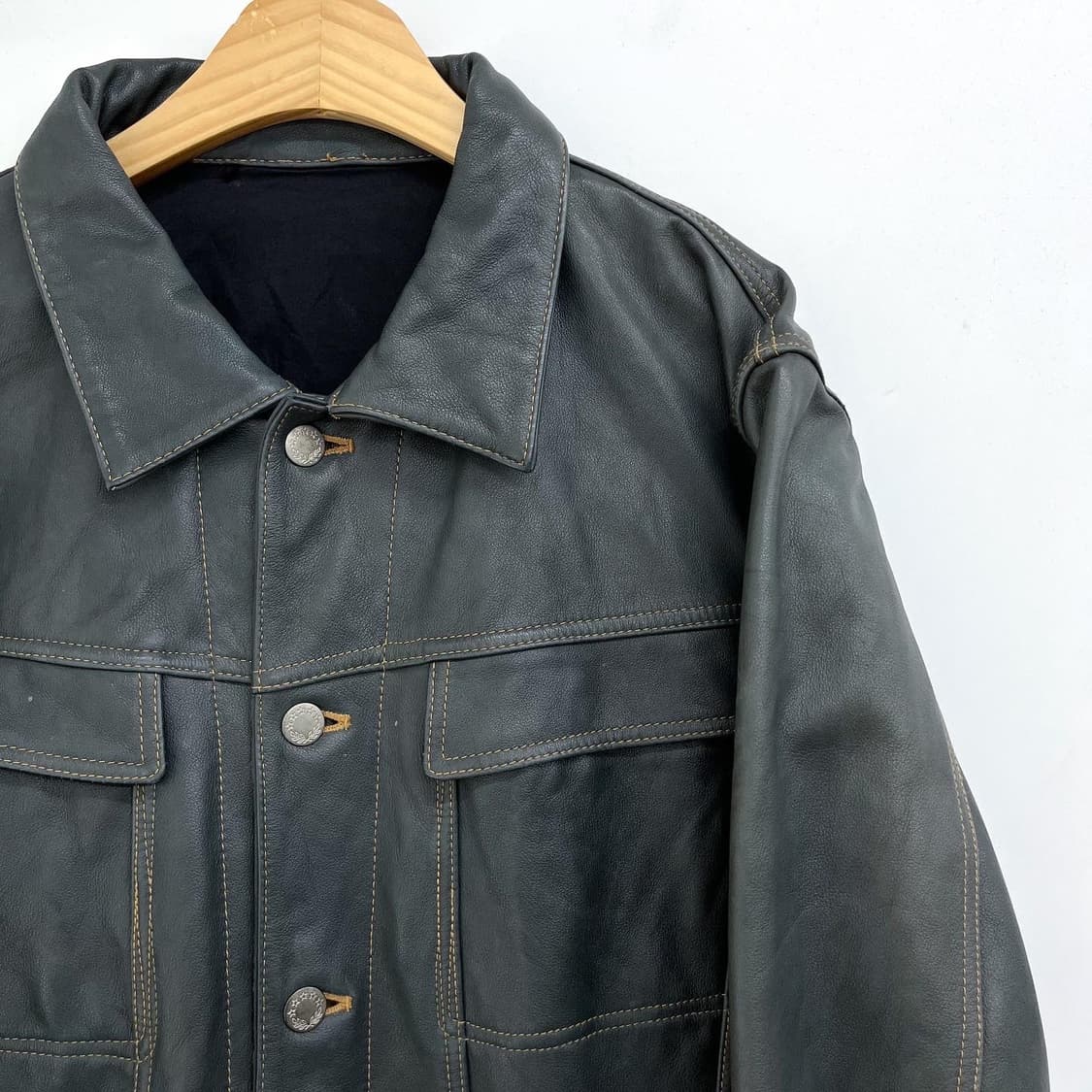 비리두에 이태리 카우 스킨 트러커 레더 자켓 상품이미지4