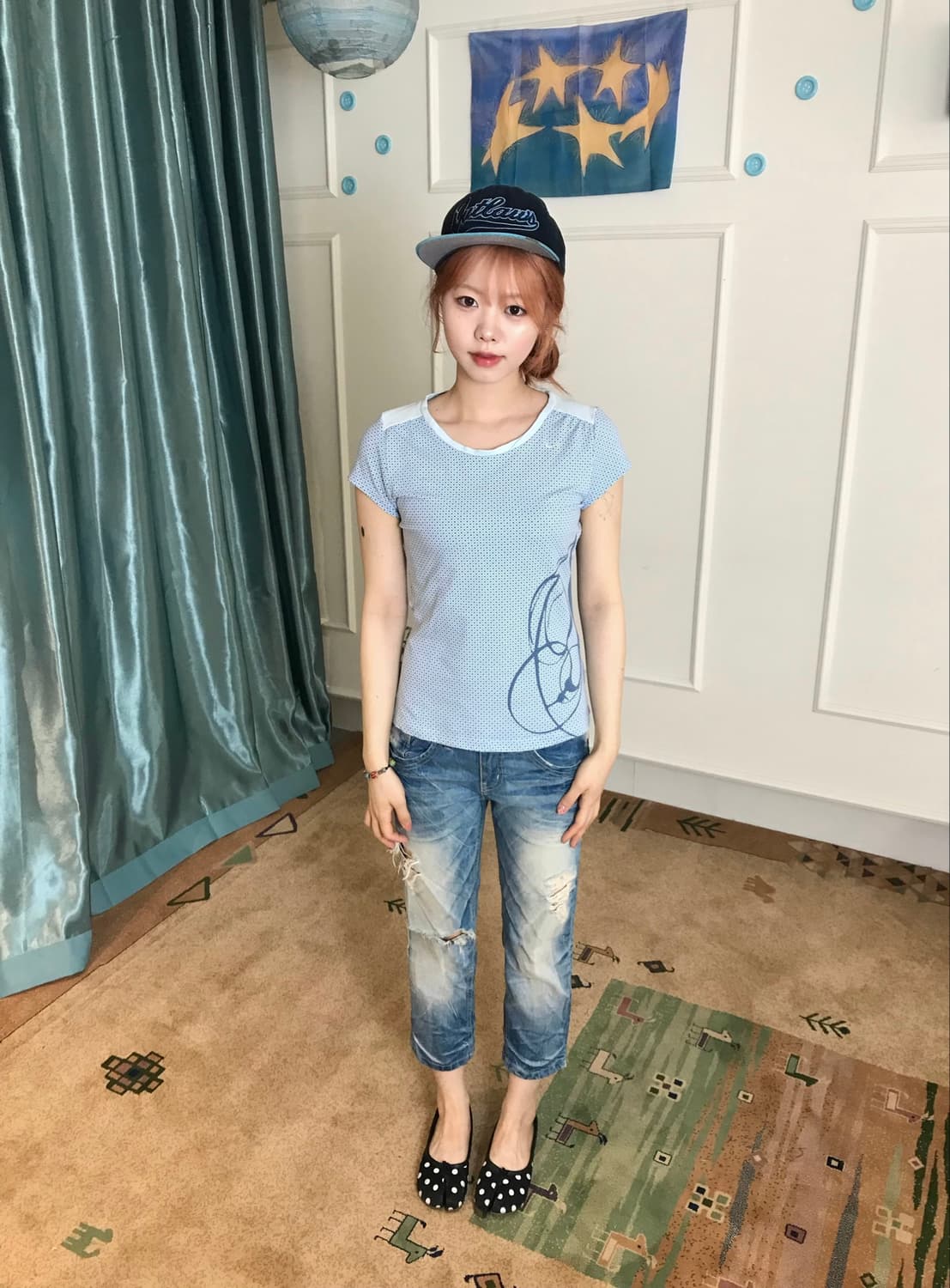 데님 팬츠와 후드 베스트로 연출한 캐주얼  빈티지 스타일🫐 상품이미지4