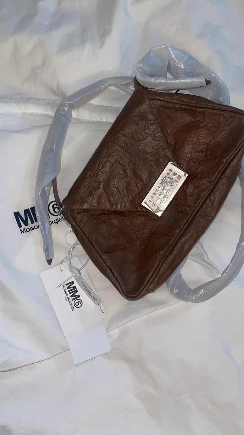 MM6 누메릭 숄더백(러스티브라운) 상품이미지5