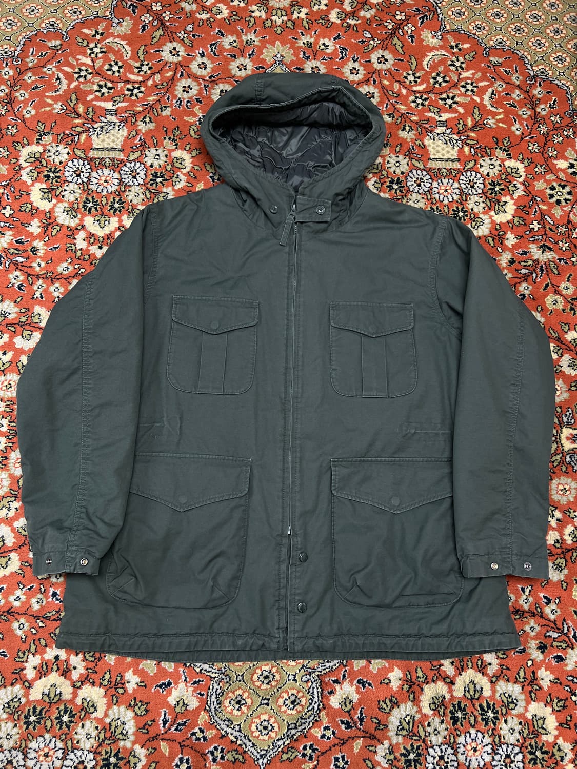 [L] 유니클로 x 엔지니어드 가먼츠 야상 파카 올리브 그린 상품이미지1