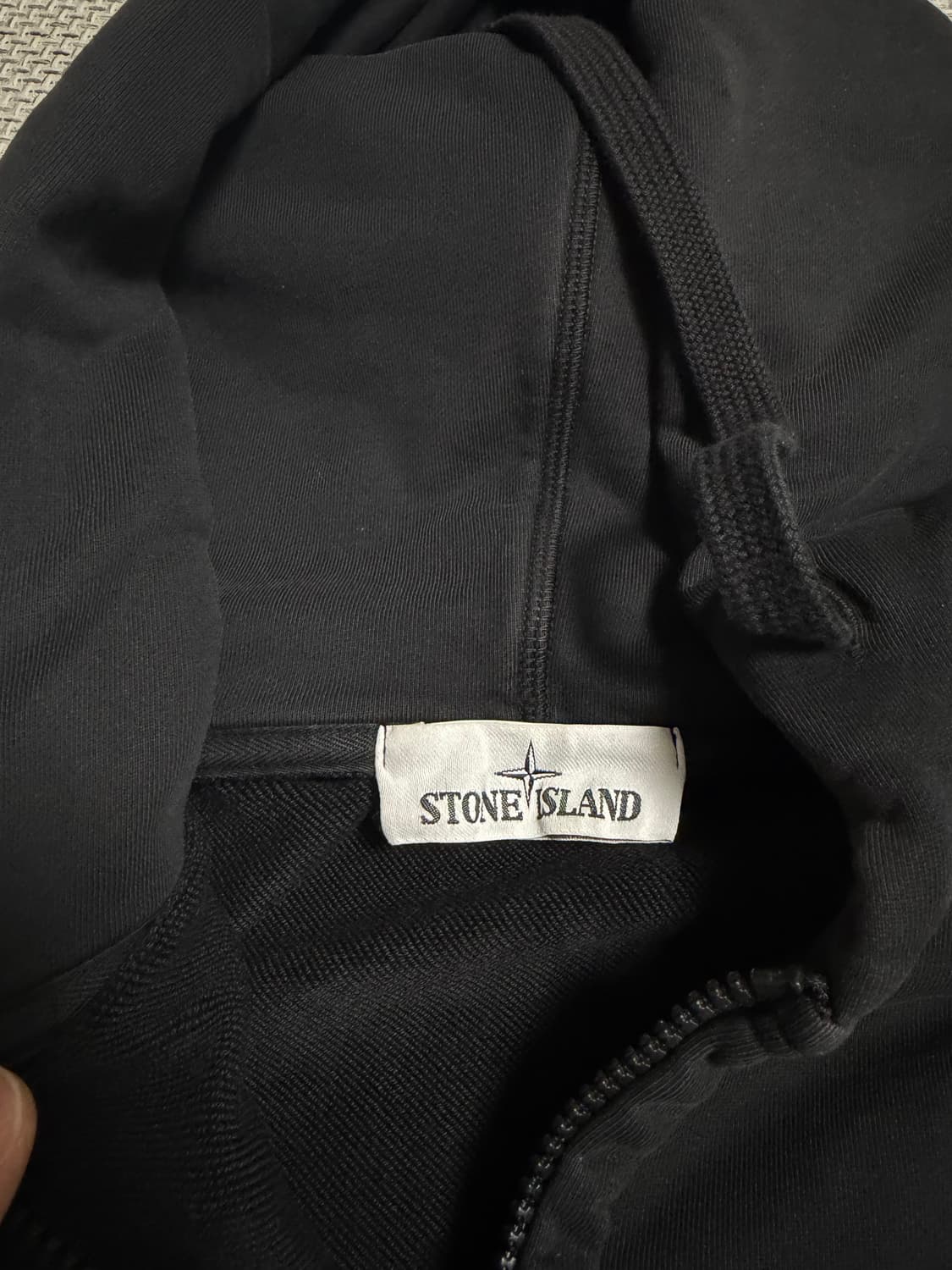 스톤아일랜드 후드집업 블랙 L 상품이미지2