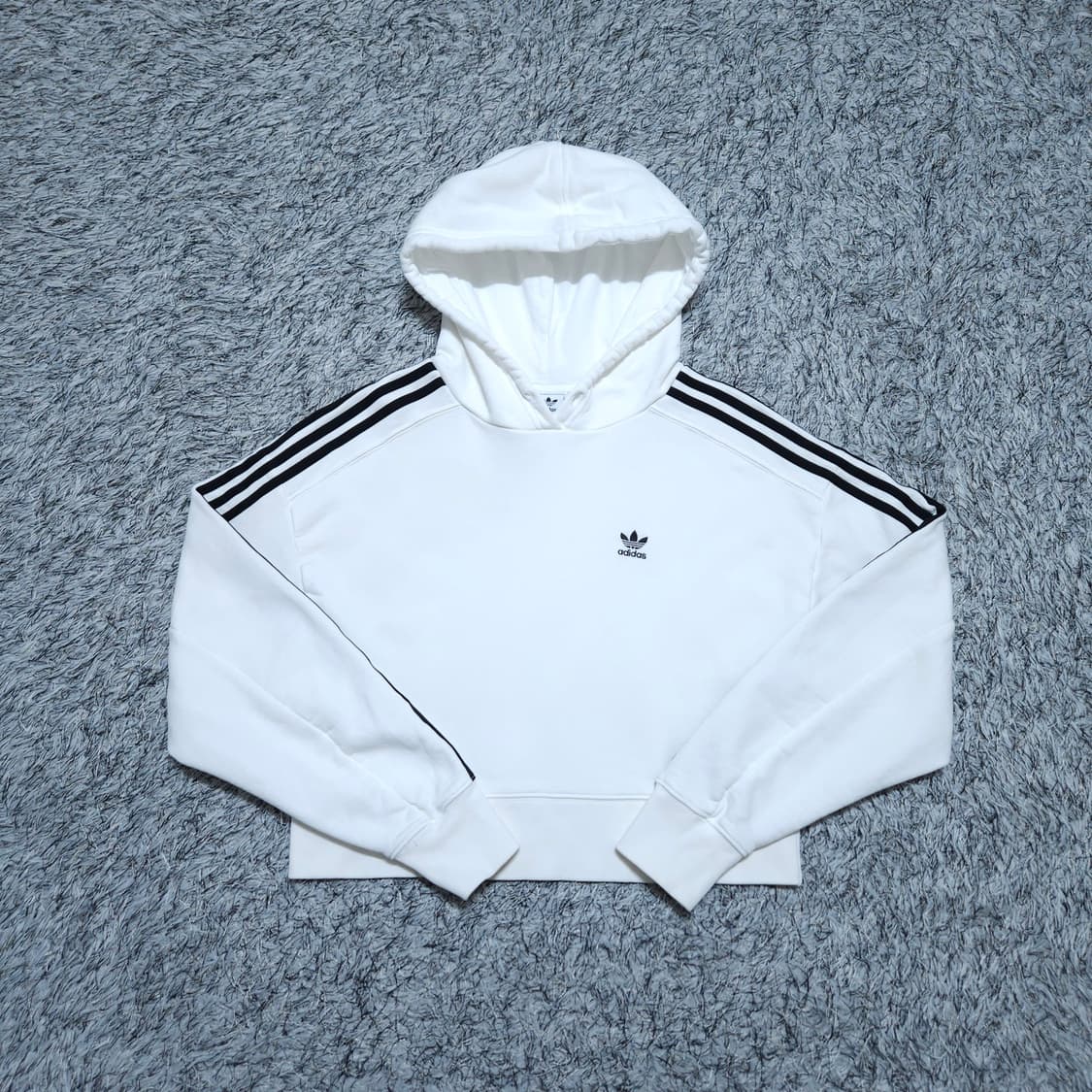 아디다스) XS 여자 크롭 후드티셔츠 / 왕눈이샵 상품이미지1