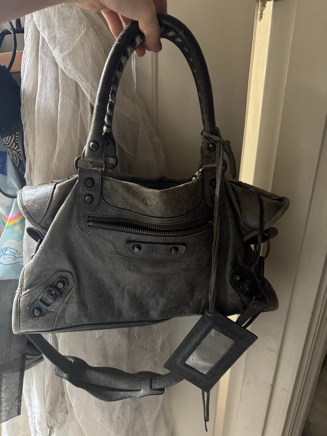 Balenciaga 모터백 상품이미지1