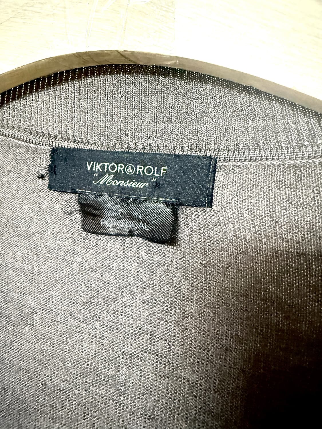 빅터앤롤프 2레이어 울혼방 가디건  상품이미지4