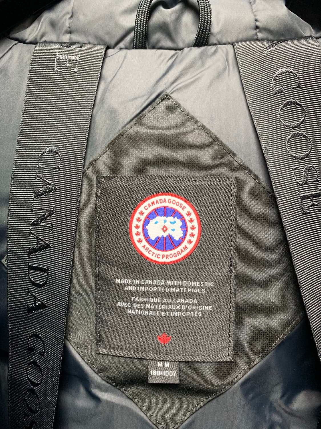 캐나다구스 25FW 칠리왁 봄버 패딩 점퍼 블랙 M(100~105) 상품이미지3