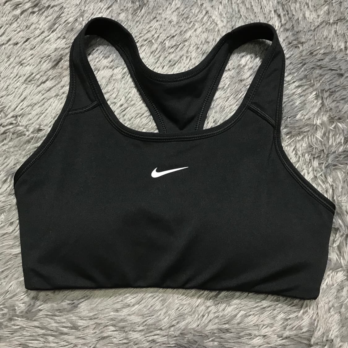 [[여성 M, A급] 나이키(NIKE) 스우시 드라이핏 브라탑@370 상품이미지1