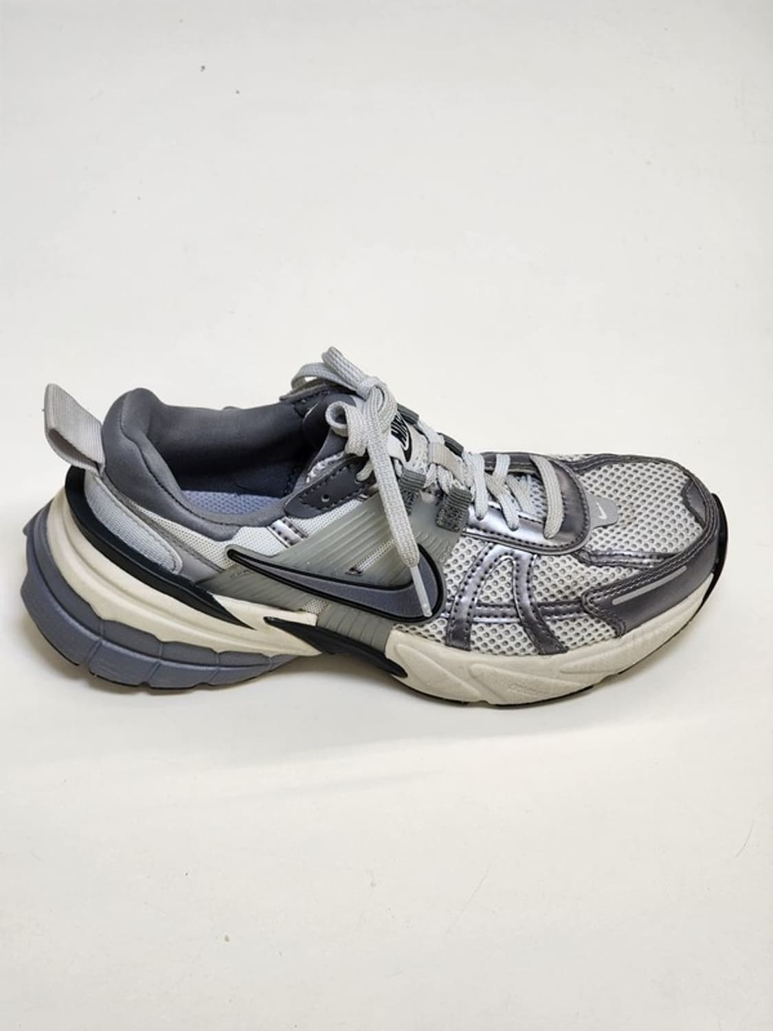 NIKE V2K 런 퓨어플래티넘 울프 그레이 230 상품이미지2