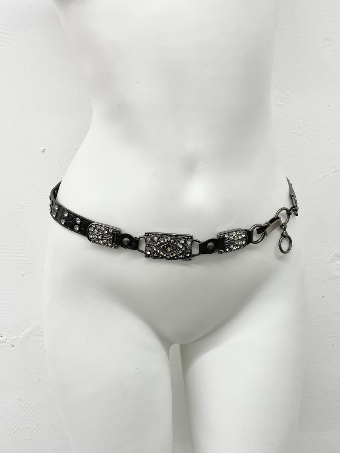 블랙페어리 큐빅 체인 버클 벨트 상품이미지1