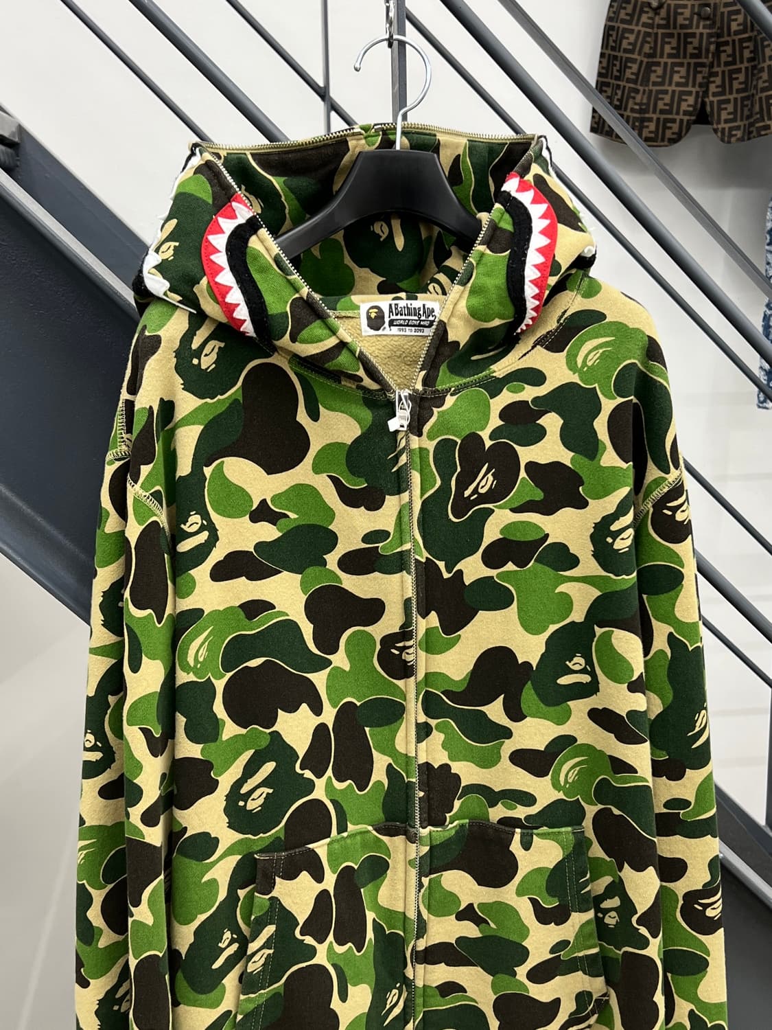 베이프 녹계 빅 ABC 카모 샤크 후드집업 상품이미지2