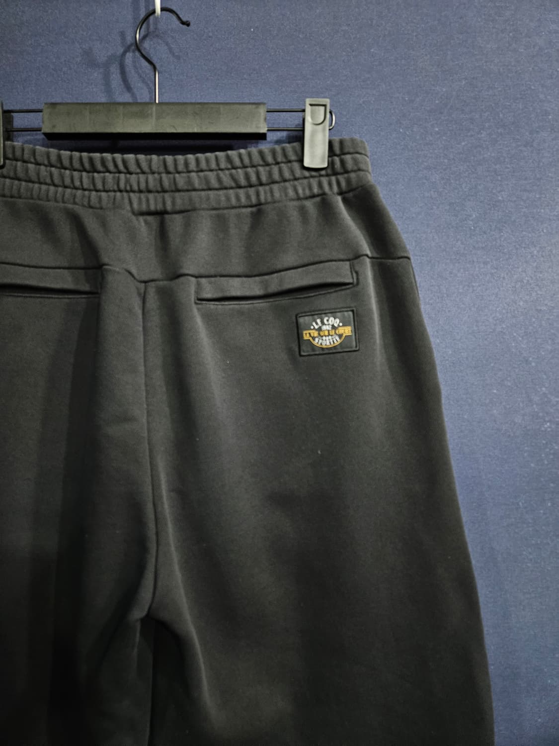 르꼬끄 블랙컬러 남성 허리 30~32 트레이닝바지  상품이미지8