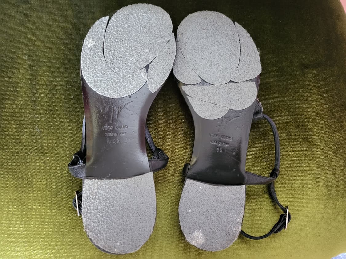 쥬세페 자노티 빅 크리스탈 플랫 샌들 박스 더스트 1 회 착용 상품이미지10