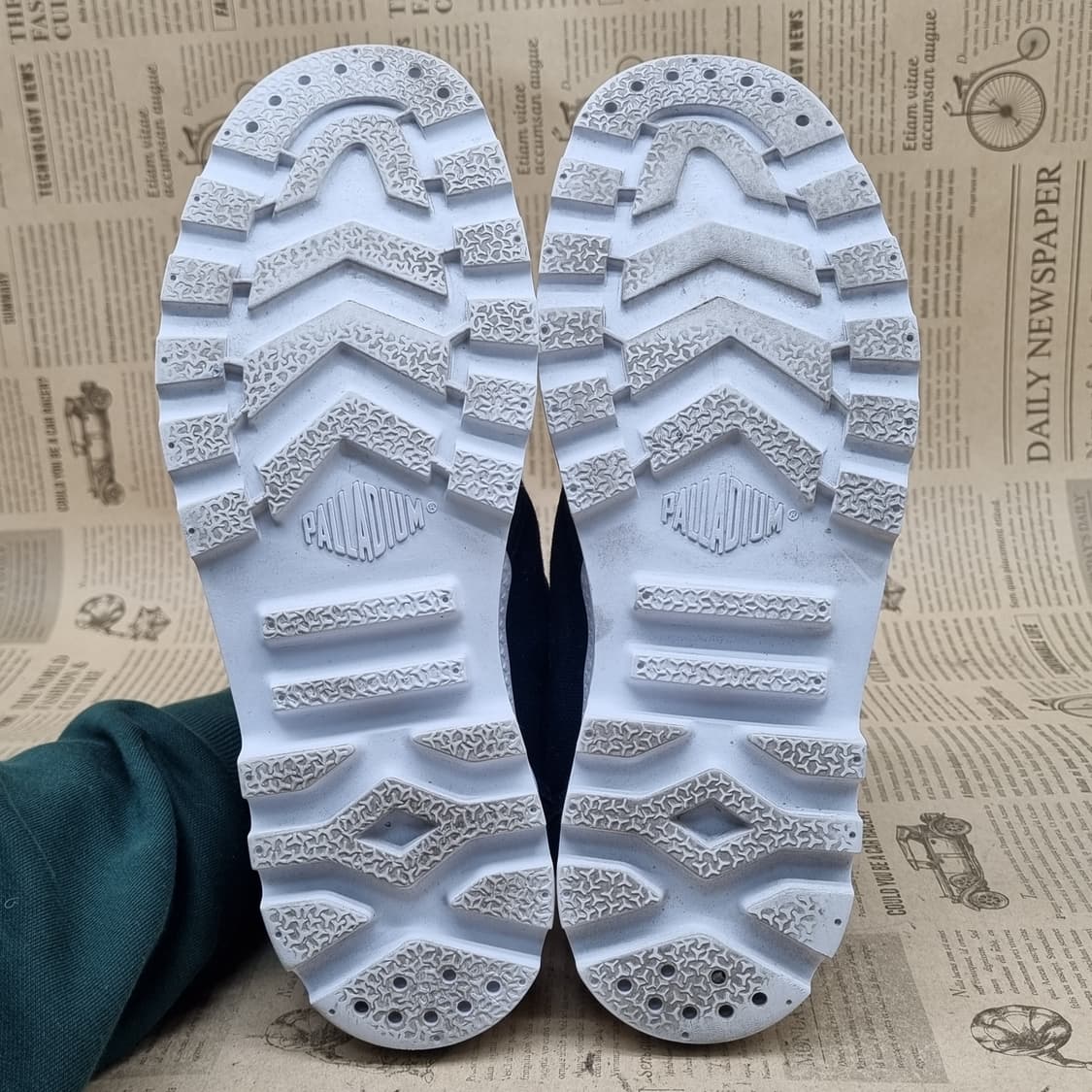 팔라디움 블랑크 슬립온250 상품이미지3