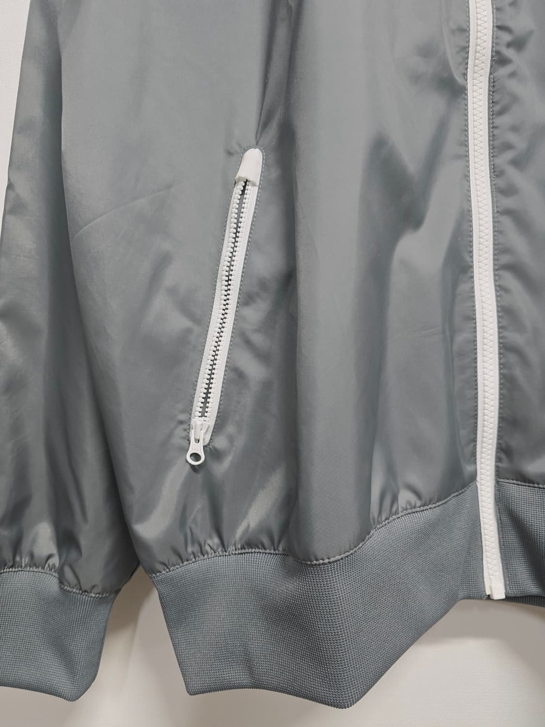 나이키 우븐 윈드러너 후디 바람막이 자켓 화이트/그레이 상품이미지3