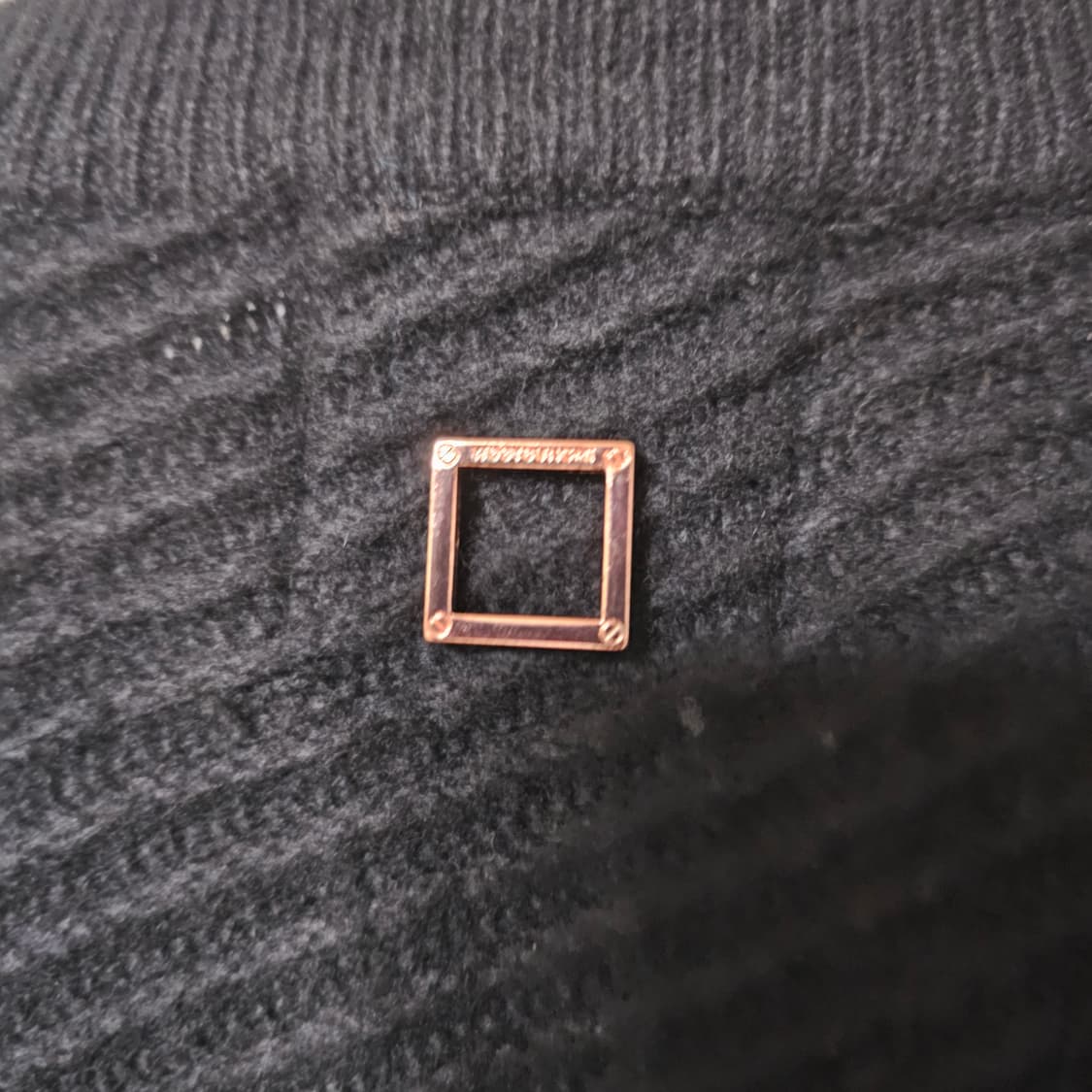 우영미 21fw 빗살 가디건 48 사이즈 상품이미지5