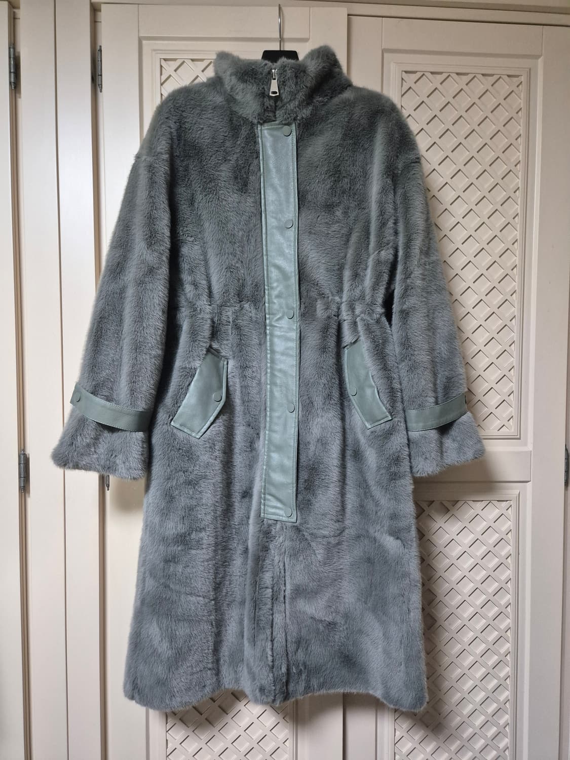 에코 밍크퍼 롱 코트 상품이미지1