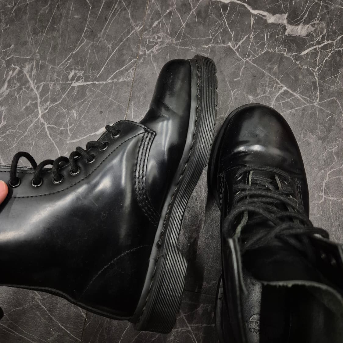 닥터마틴 1460 모노 8홀 250mm 상품이미지6